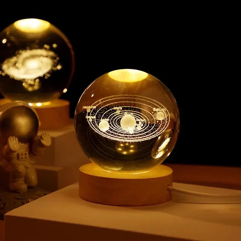 Lampe Cristal 3D – Lune, Galaxie, Saturne ou Système Solaire – Base en bois & LED USB